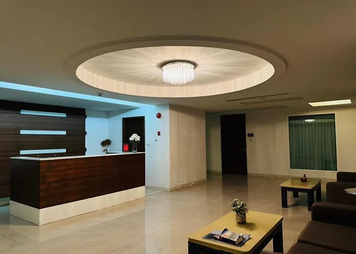 Hotel Charan Tower Residences By Aspira 3*
