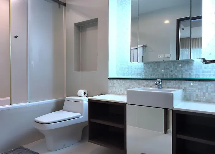 Hotel Charan Tower Residences By Aspira