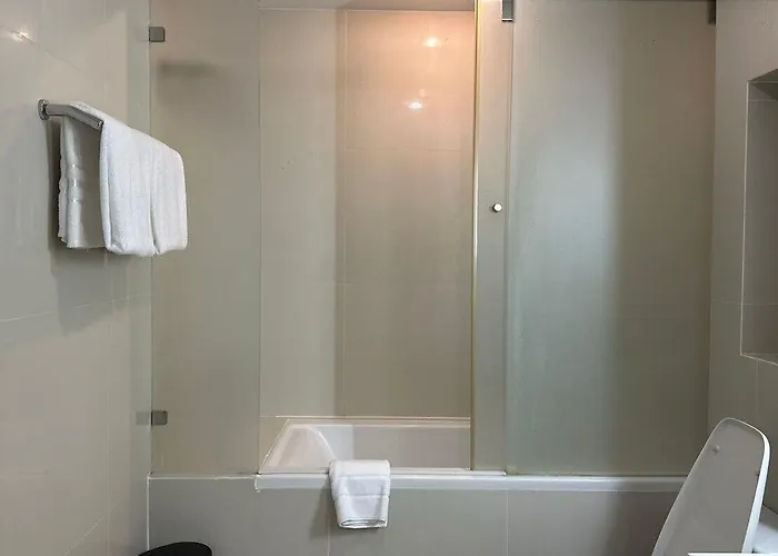 Hotel Charan Tower Residences By Aspira 3*