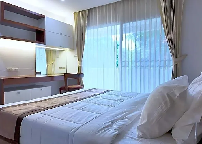 Hotel Charan Tower Residences By Aspira 3*